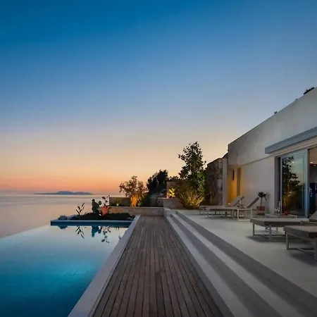 Superb With Private Pool ** * دوبروفينك