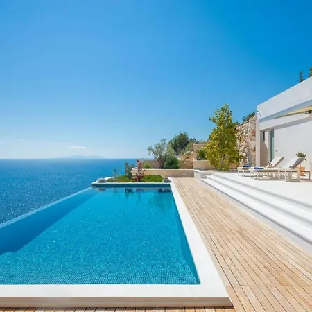 فيلة Superb With Private Pool ** *