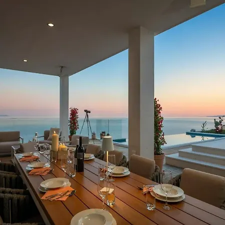 Superb With Private Pool ** * دوبروفينك