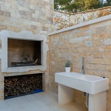 Superb With Private Pool ** *