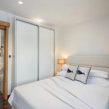 Superb With Private Pool ** *